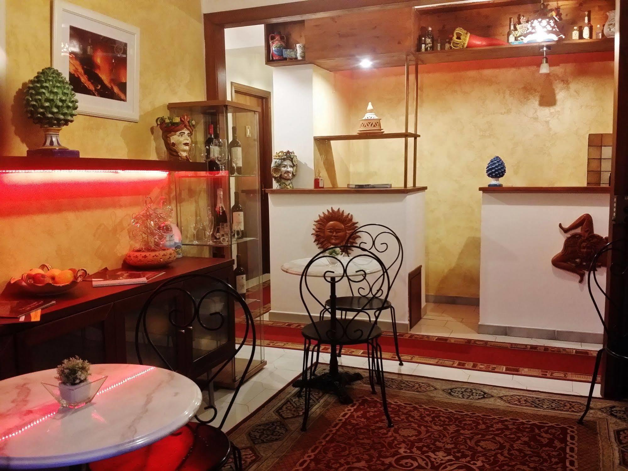 جيارديني ناكسوس B&B Triskeles المظهر الخارجي الصورة